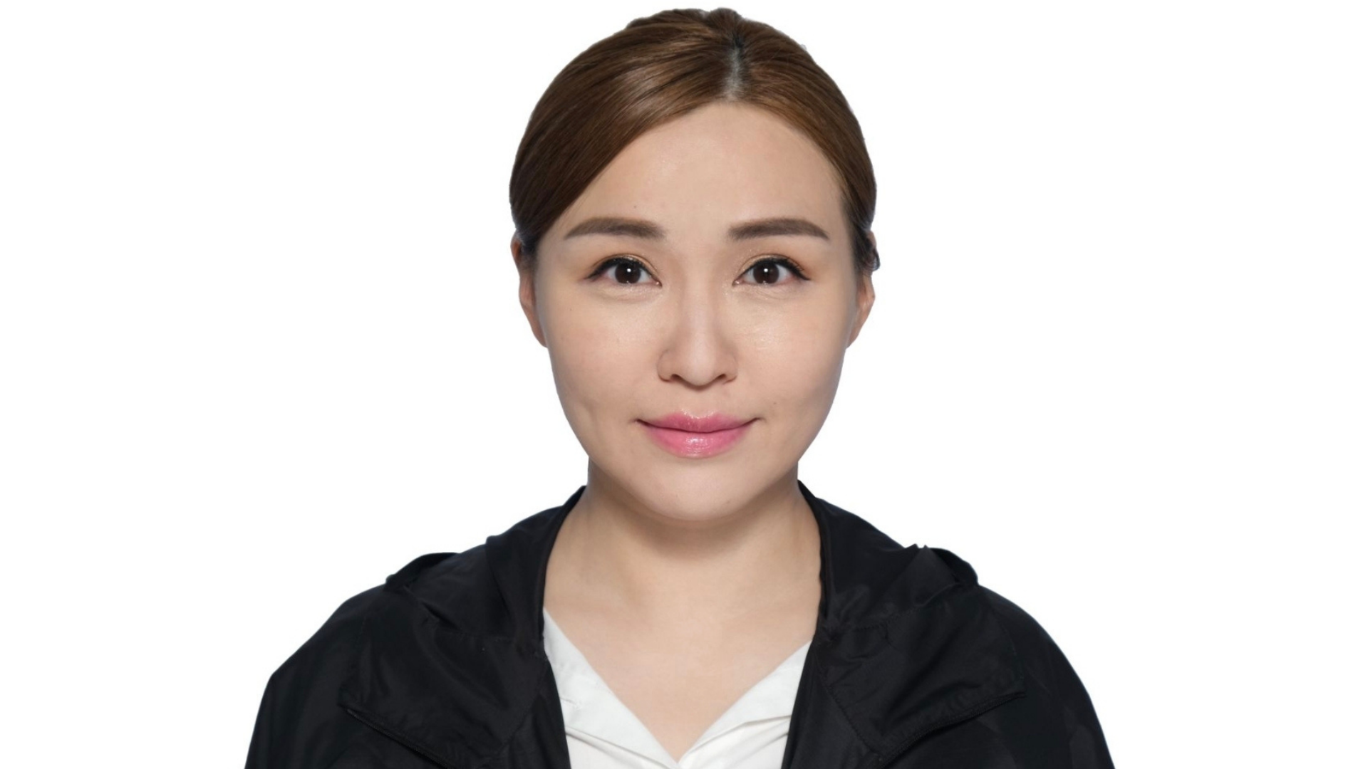 Ms. WONG Wing Kwan Burmie 黃穎君